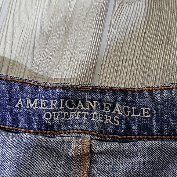 American Eagle Hi-Rise Shortie Patch Distressed Jean Shorts Womens Size 6 - Picture 7 of 10